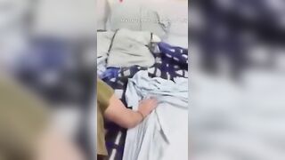 سكس عراقي فضيحة فتاة عراقية جميلة أوي في الغرفة مع حبيبها - xnxx arab