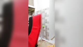 سكس عربي - مصريه خاينة متسرب لها فيديو مع صاحب جوزها في المطبخ تهز رجليها عشان ينيكها بسرية